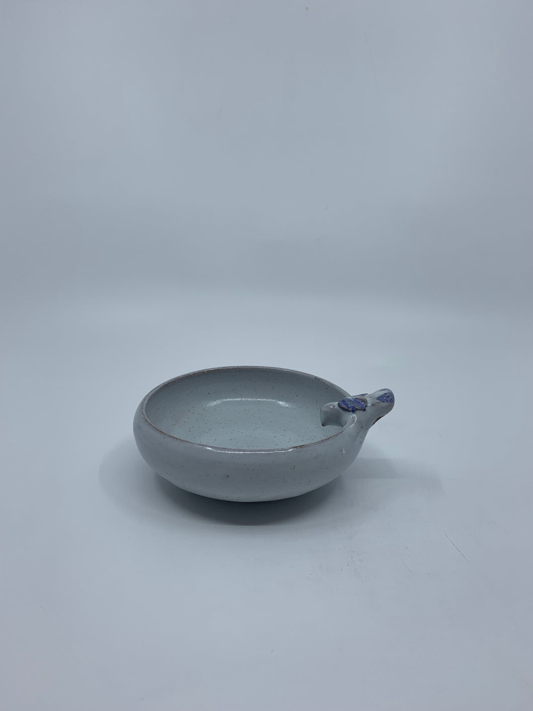 POTTERY SERVING BOWL