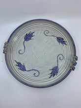 Load image into Gallery viewer, POTTERY SERVING PLATE
