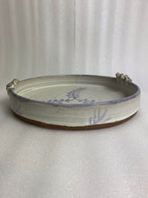 Load image into Gallery viewer, POTTERY SERVING PLATE
